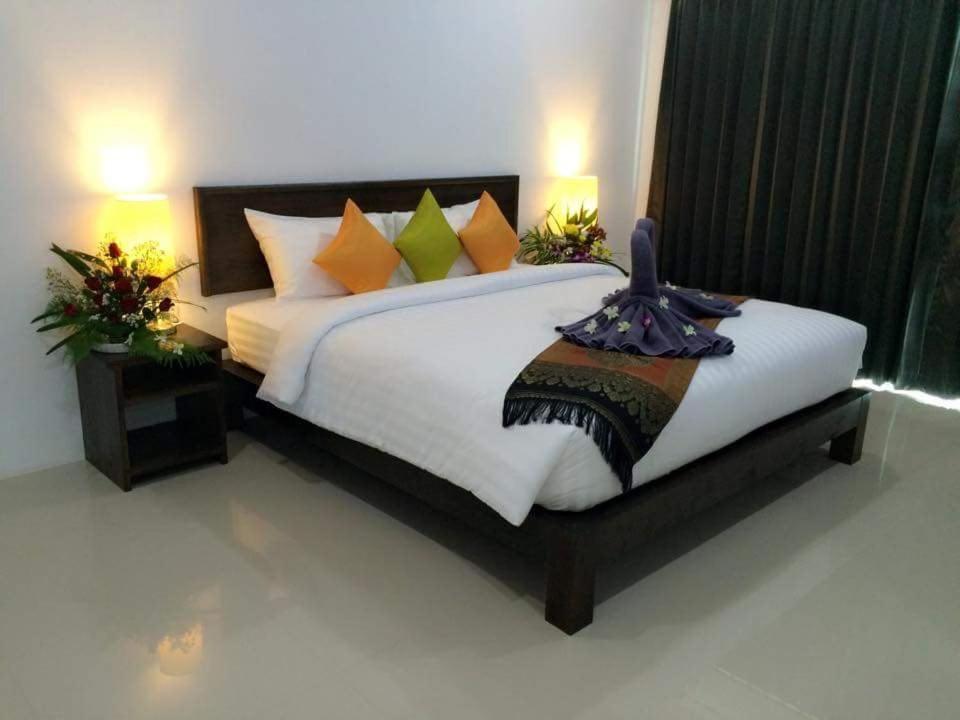 The Seashore Kamala Service Apartment Exterior foto
